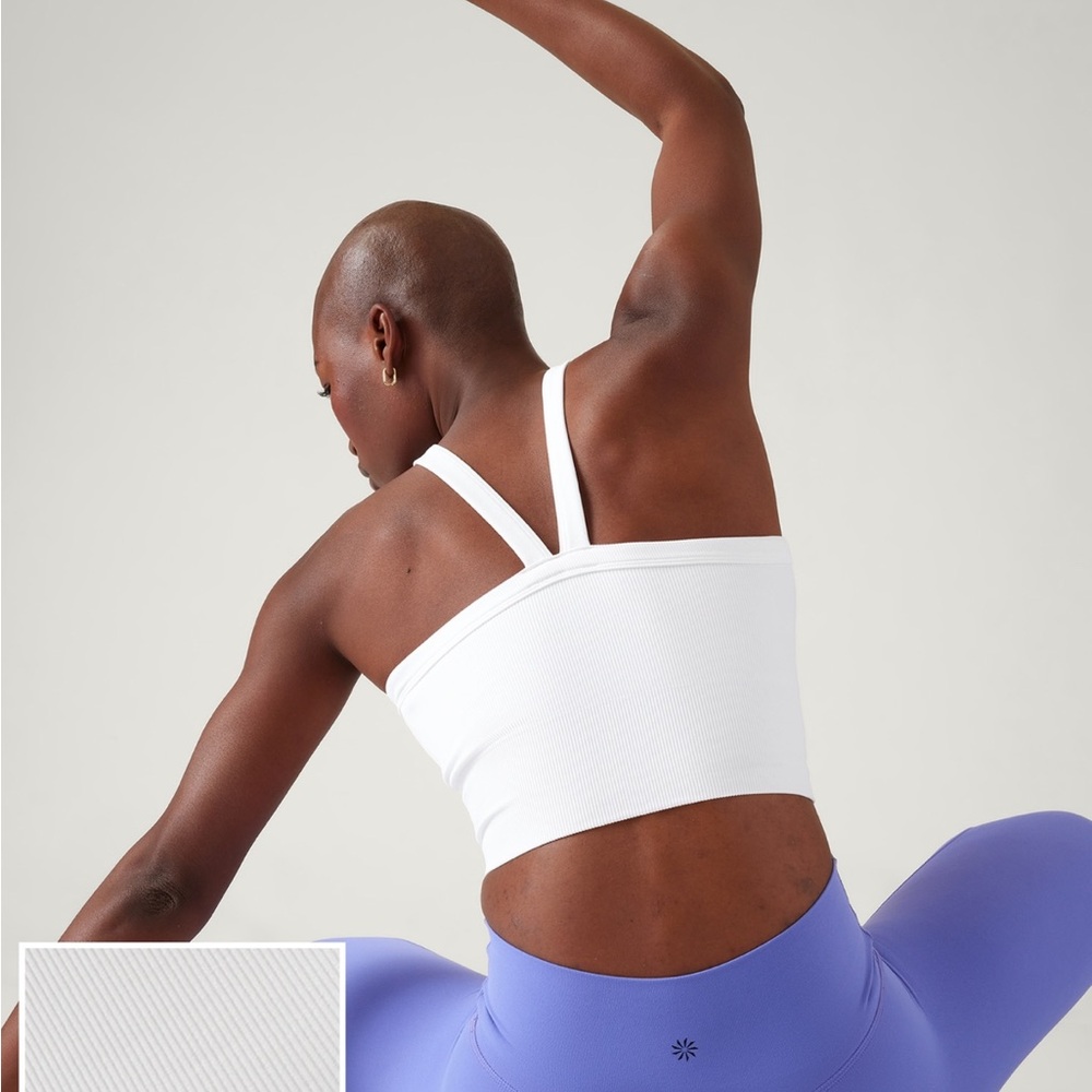 ✨Aurora Seamless High Neck V-Back Tank✨